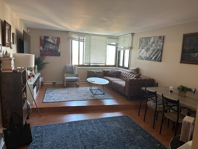 Photo - 6325 N Sheridan Rd Condo Unit 1708
