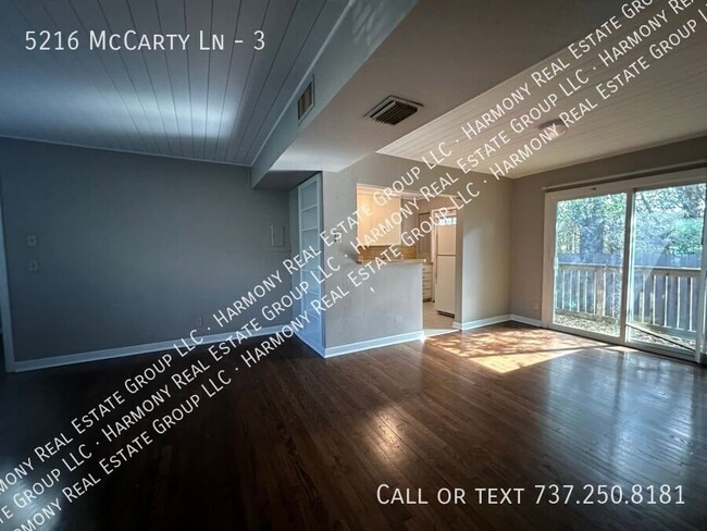 Photo - 5216 McCarty Ln Unidad 3