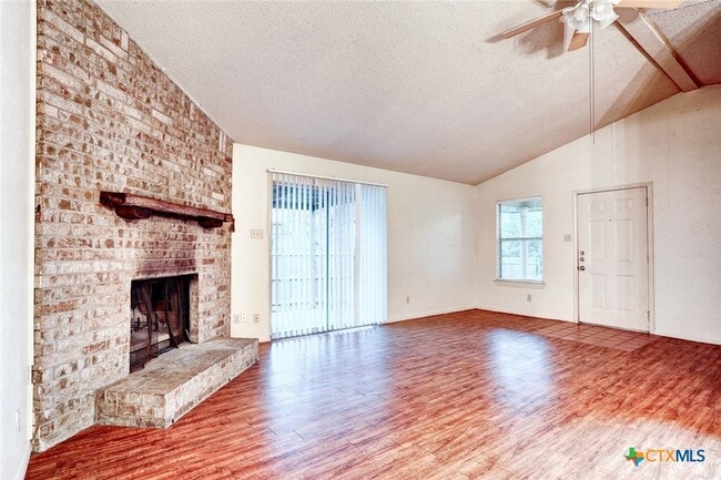 Photo - 108 Hughson Ct