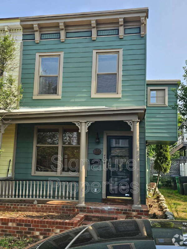 Building Photo - 804 Spring St Rental