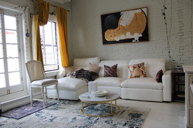 Photo - 1731 21st St NW