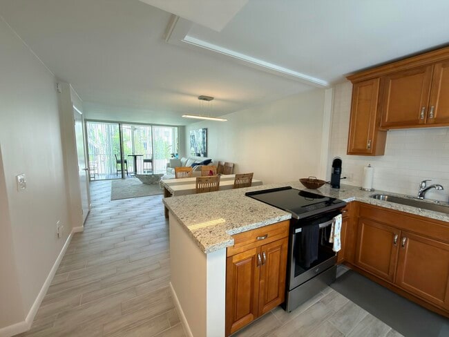 Building Photo - 4242 Deste Ct Unit 208