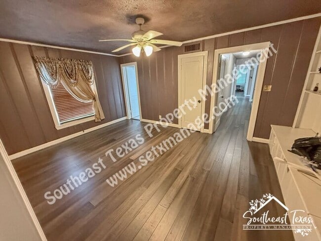 Photo - 2640 Louisiana Ave