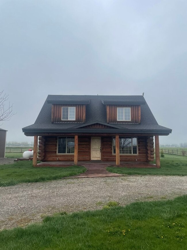 Photo - Charming Log Home For Rent with Large Shop & Spacious Yard