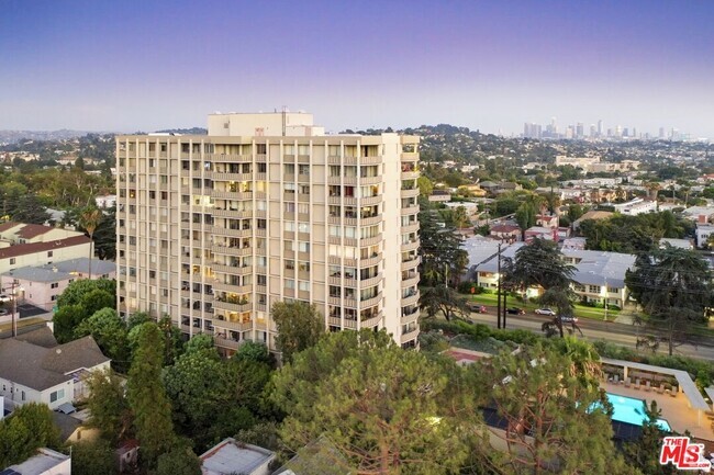 Building Photo - 4411 Los Feliz Blvd Unit 1205 Rental