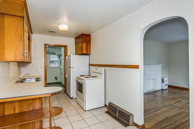 Photo - 4716 Arbor St Unit 1