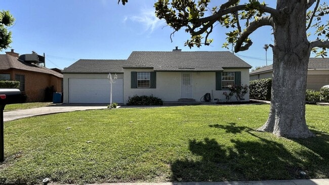 Adorable 3 Bedroom 2 Bathroom Home in Colt... - Adorable 3 Bedroom 2 Bathroom Home in Colt...