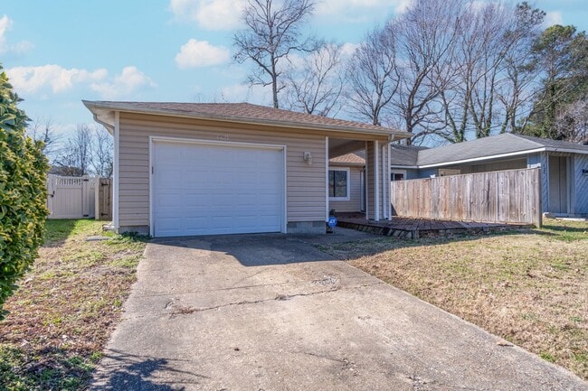 4421 Smokey Lake Dr