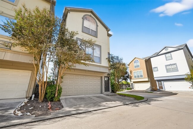 Photo - 3019 Clearview Cir