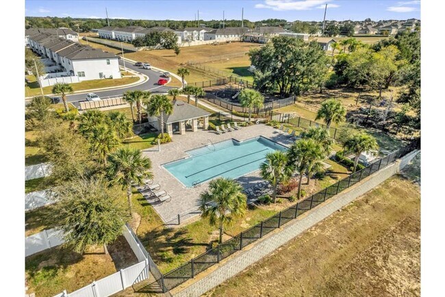 Photo - Modern 3-Bed Townhome w/ Garage in Desirable Davenport Community