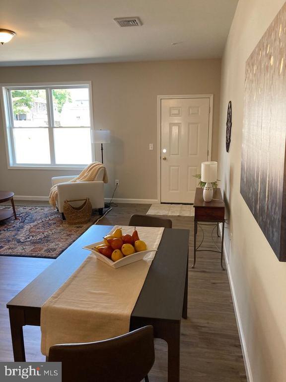 Photo - 376 E Main St