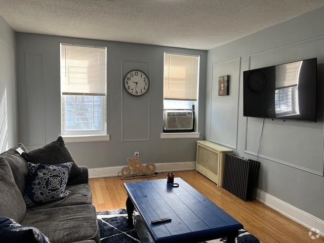 Building Photo - 27 W 1st St Unit 102 Rental