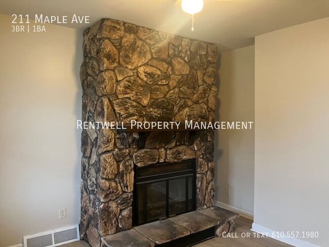 Photo - 211 Maple Ave