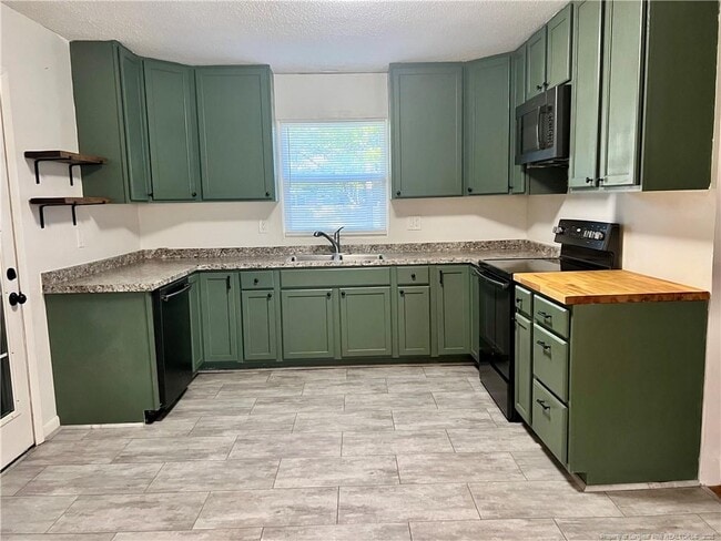 Photo - 419 Southwick Dr