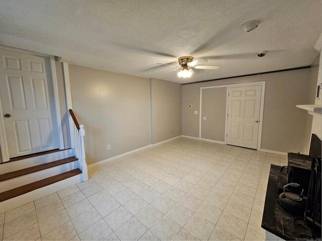 Photo - 35 Evers St