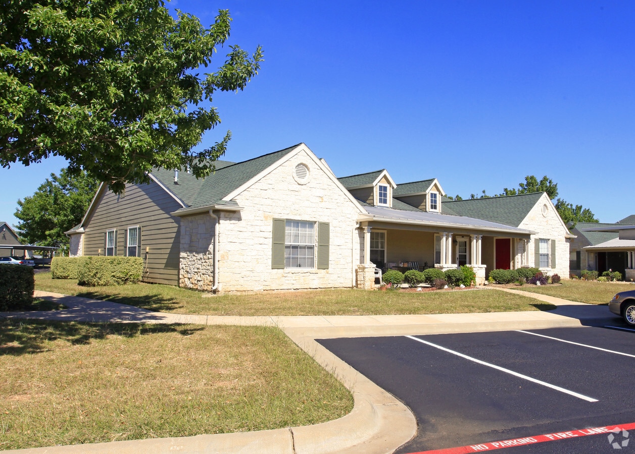 Photo - The Veranda at Twin Creek Apartments