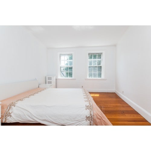 Photo - 32 Shepard St