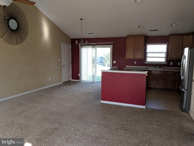 Photo - 196 Kings Mill Dr