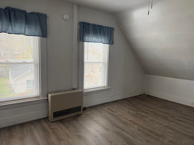 316 Douglas St Unit 3