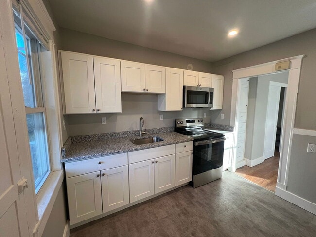 Photo - 54 Brook St Unit 1