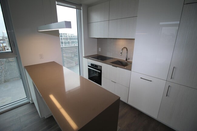 Photo - 20-1020 Richardson St