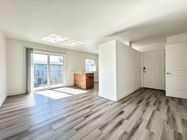 Photo - J3 Apartments