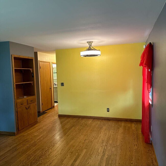 Photo - 3723 N 85th St