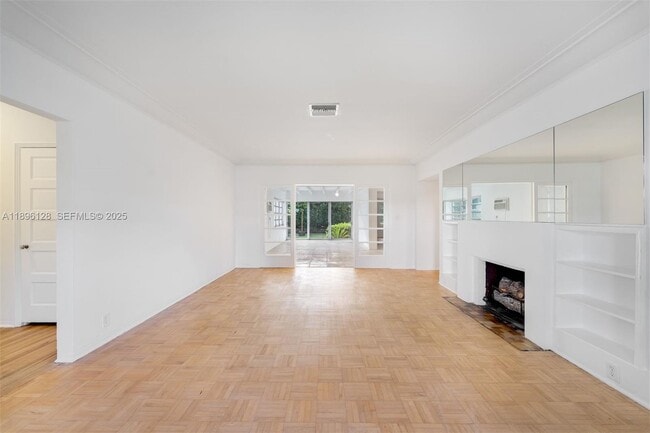 Photo - 520 W 51st Terrace