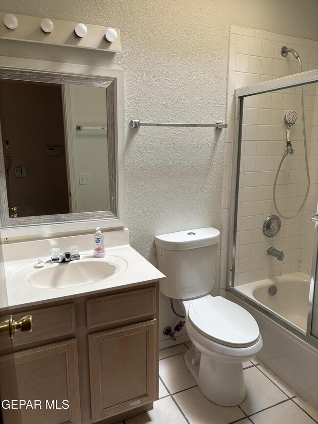 Photo - 13981 Veny Webb St