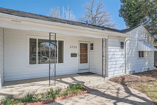 Photo - Beautiful 3-Bedroom Home in Denver – Avail...