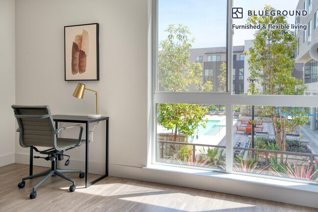 Photo - 2280 W El Camino Real Unidad SI FL2-ID1715