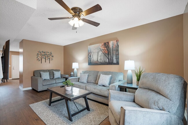 Photo - 284 Raleigh Dr Unit ID1381302P