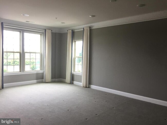 Photo - 6489 Jack Linton Dr N