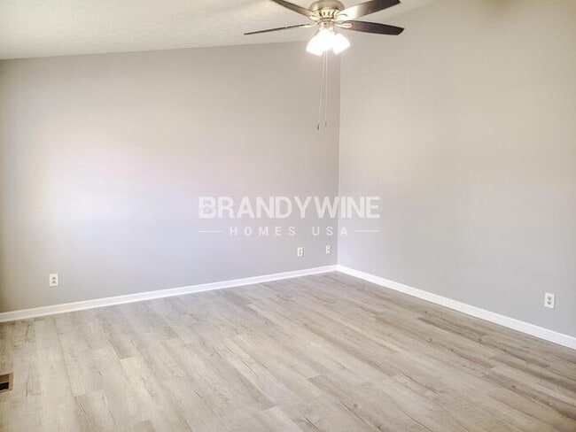 Photo - 4108 Luxembourg Cir E