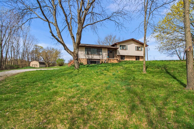 Photo - 8535 Scully Rd