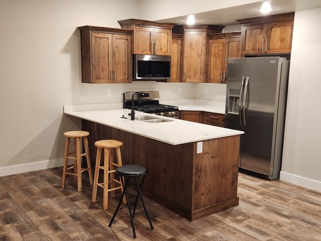 Photo - 1205 W Canterbury Cir