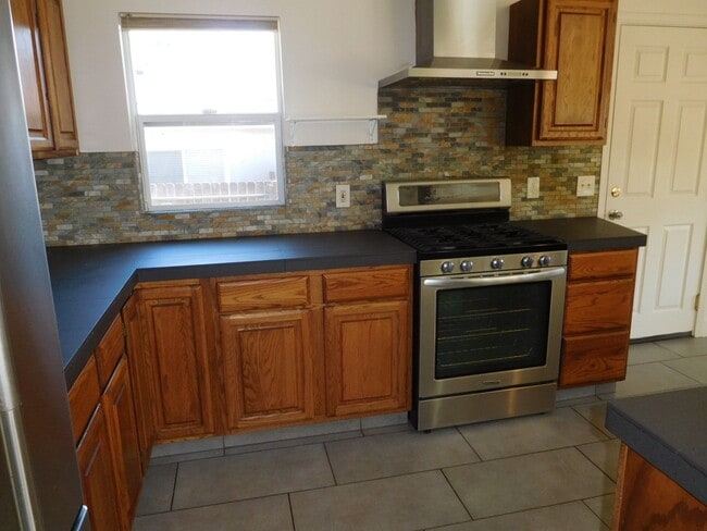 Photo - UNR friendly 3 Bedroom , 1 Bath close to campus