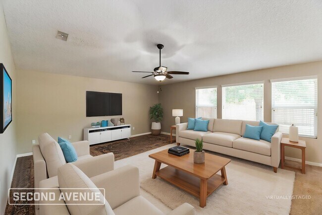 Photo - 6332 Trimpe Ln