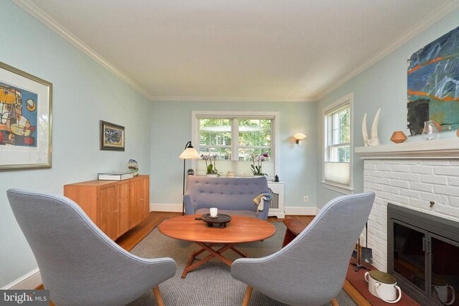 Photo - 230 N Jackson St