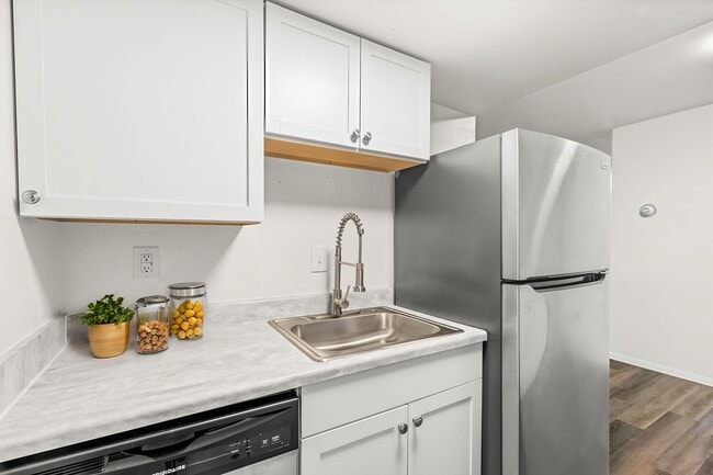 Building Photo - Belmont Terrace