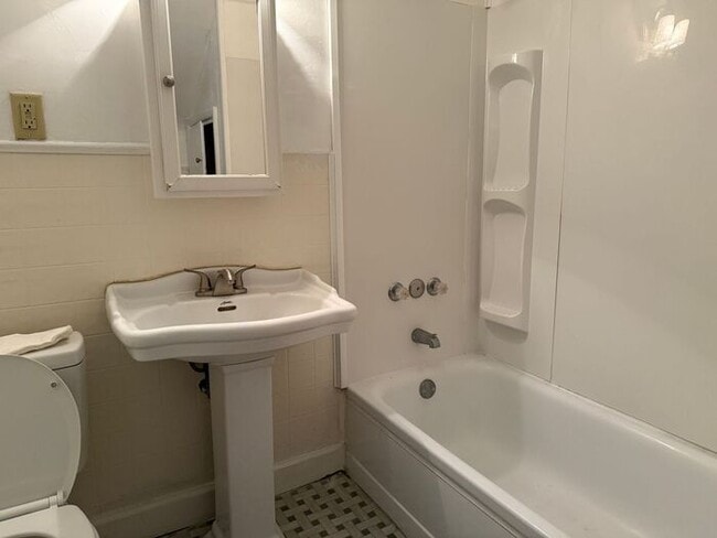 Photo - 2 Bedroom Home on the Southside