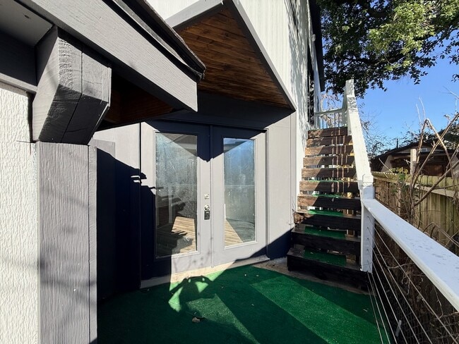 Building Photo - 3512 Castor St