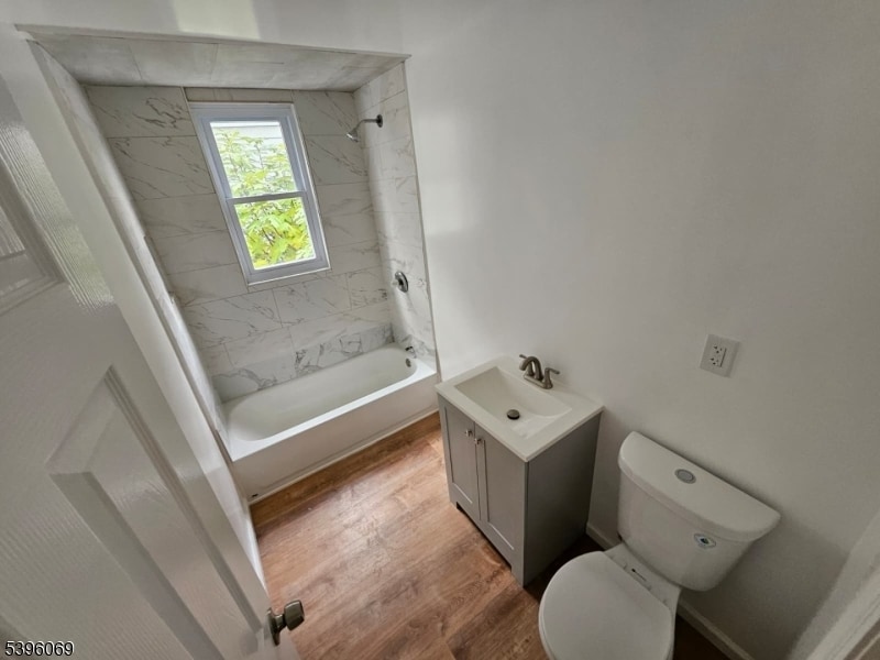 Photo - 518-520 E 23rd St