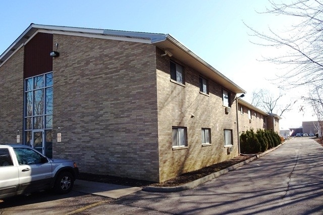 Photo - Maple Apartments