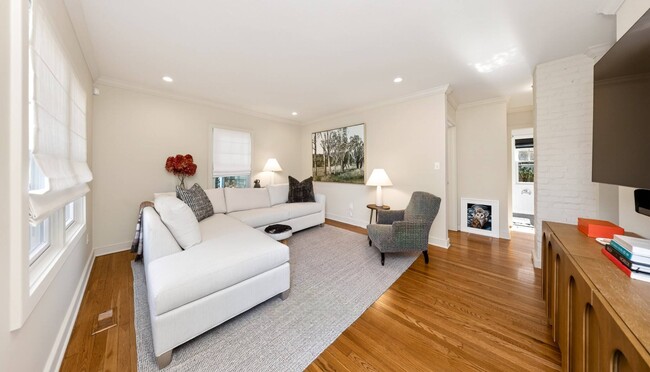 Photo - 16 Miller Ln