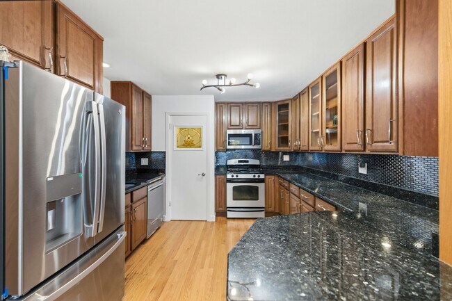 Photo - 4656 N Narragansett Ave