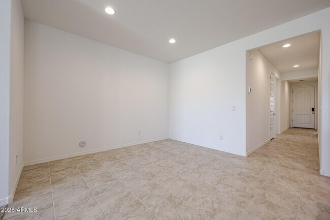 Photo - 25183 N 172nd Dr