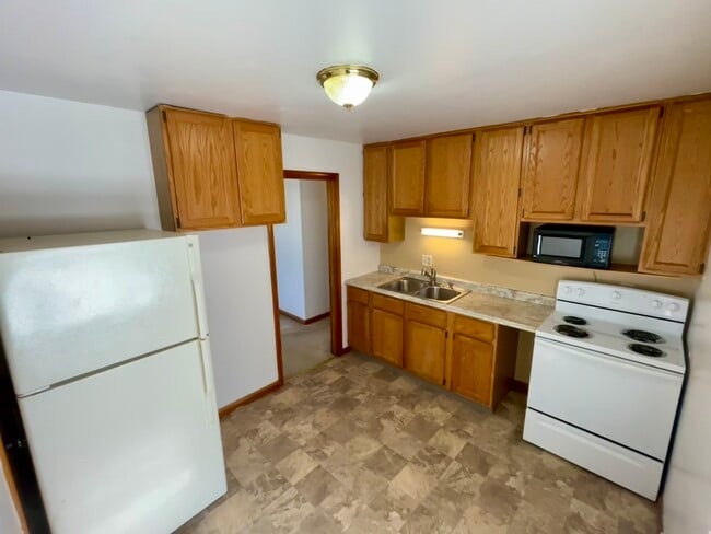 Photo - 3228 N Weil St Unit Upper Duplex