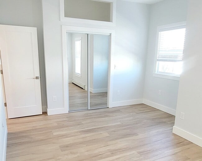 Photo - 53 W Eagle St Unit 2