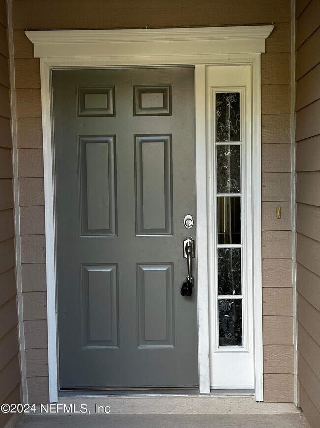 Photo - 4215 Highwood Dr